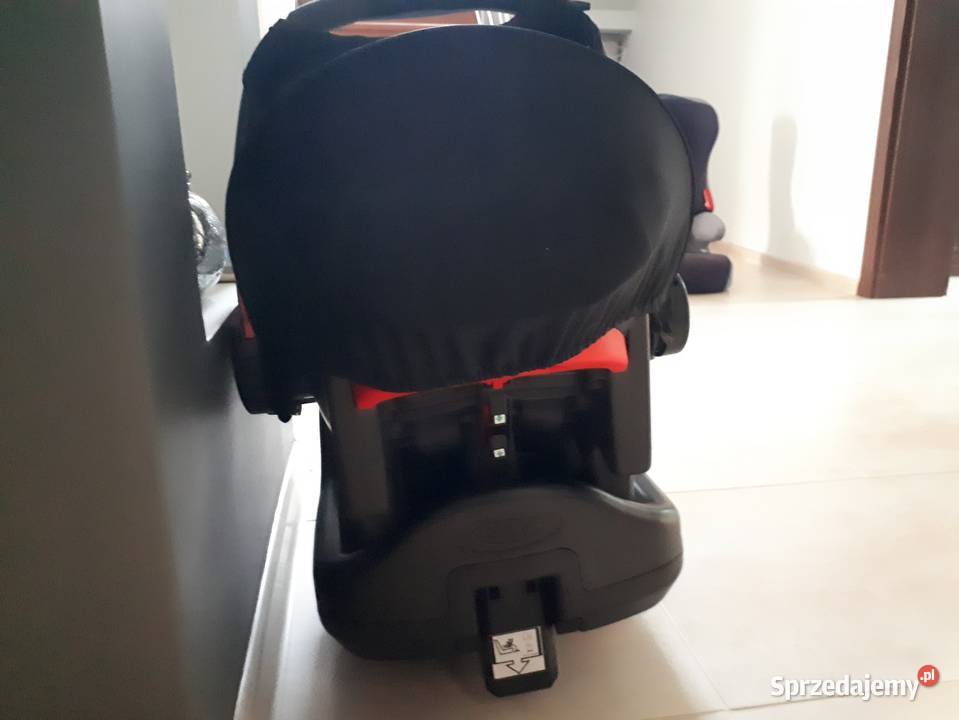 Fotelik samochodowy Graco SNUGFIX z bazą nowy 0 - 13 kg Częstochowa
