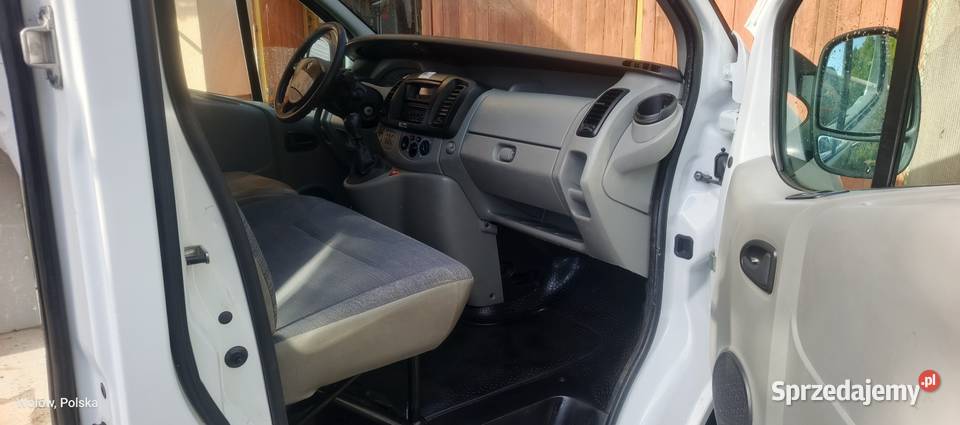 Renault Trafic przebieg 114 2009 Wołów sprzedam