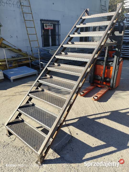 Schody metalowe szerokie 86 wejście na 206 10 Elżbieta