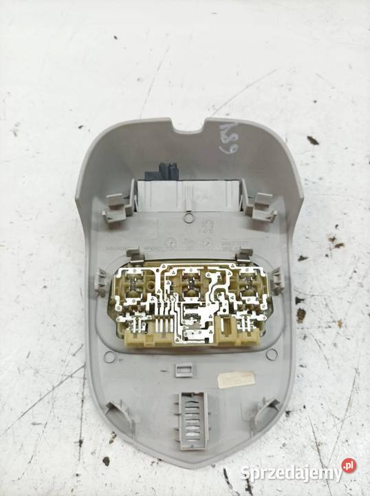 LAMPKA PODSUFITKI 9680713880 Peugeot 3008 I 2008 Części samochodowe