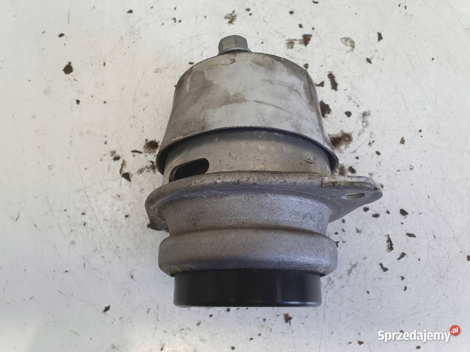 VW Touareg II 30 TDI PODUSZKA SILNIKA 7P6199131D Chełm