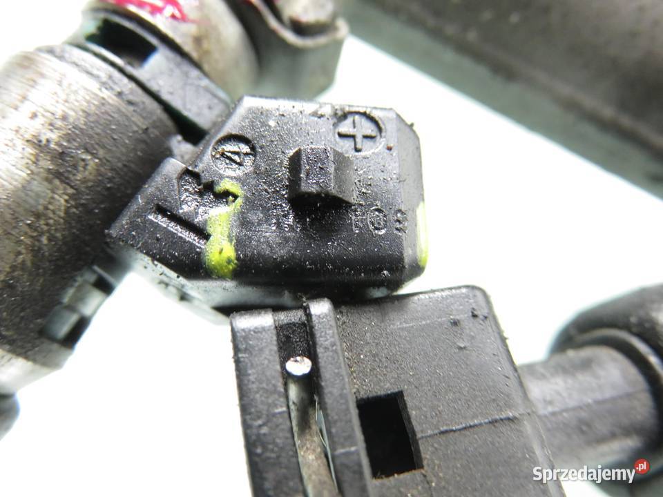 LISTWA WTRYSKOWA FIAT STILO 16 16V IWP109