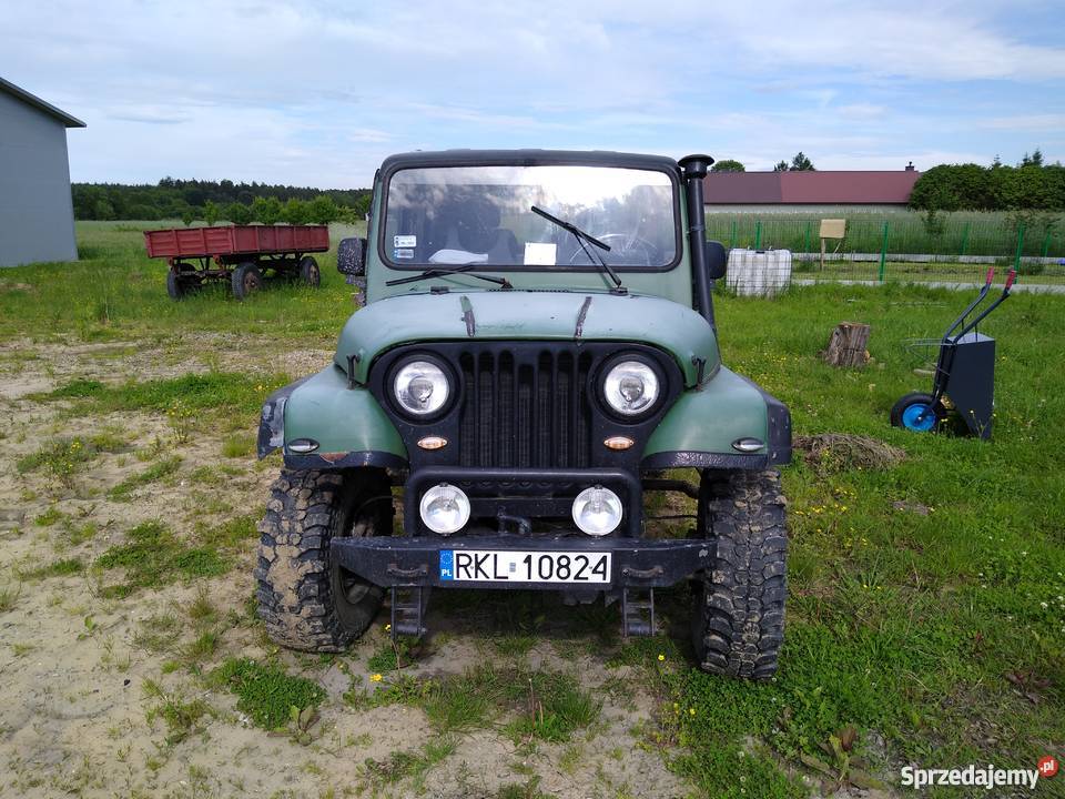 Sprzedam samochód terenowy z przyczepką sprzedam
