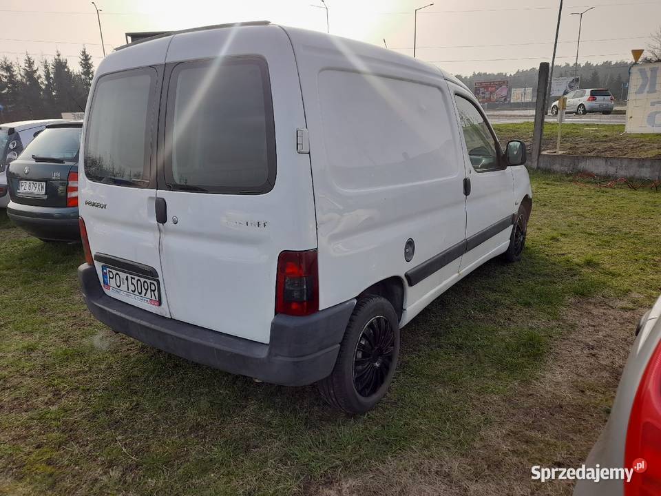 Peugeot Partner 14 benzyna 75 VAN Ciężarowy nieuszkodzony Wągrowiec