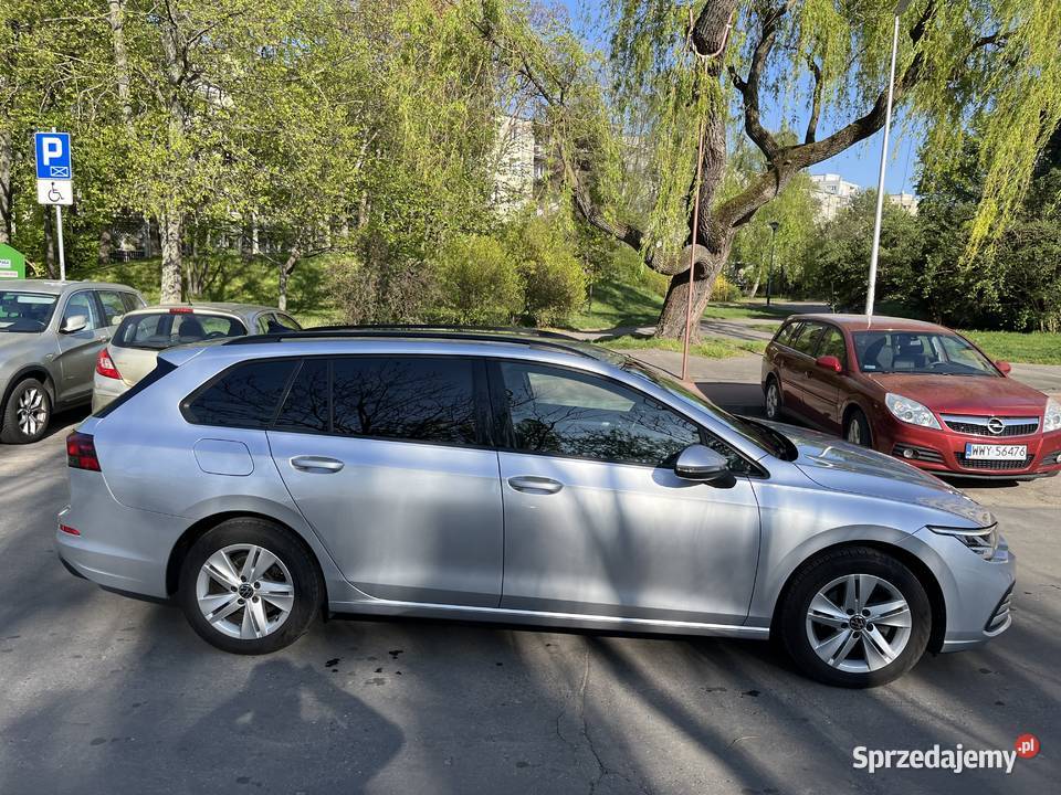 Pewny VW Golf VIII Kombi Bogata wersja Masaże Warszawa