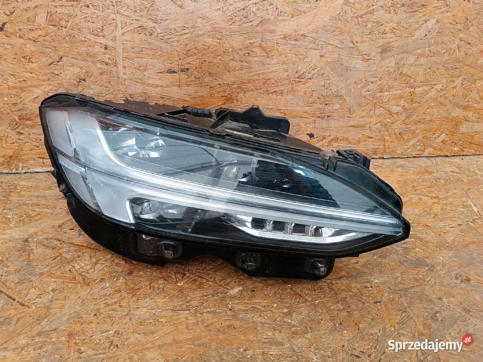 LAMPA PRAWY PRZÓD EU LED 31468901 VOLVO V90 S90 Nowy Tomyśl