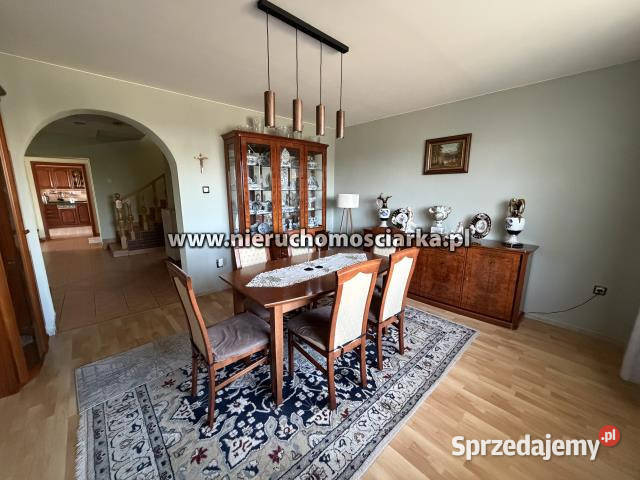 Dom wolnostojący na sprzedaż 225m2 Pogrzebień