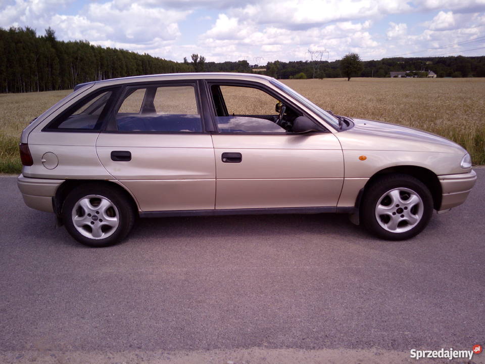 Opel Astra F 16 8v BG Hak Motoryzacja Mszadla Stara