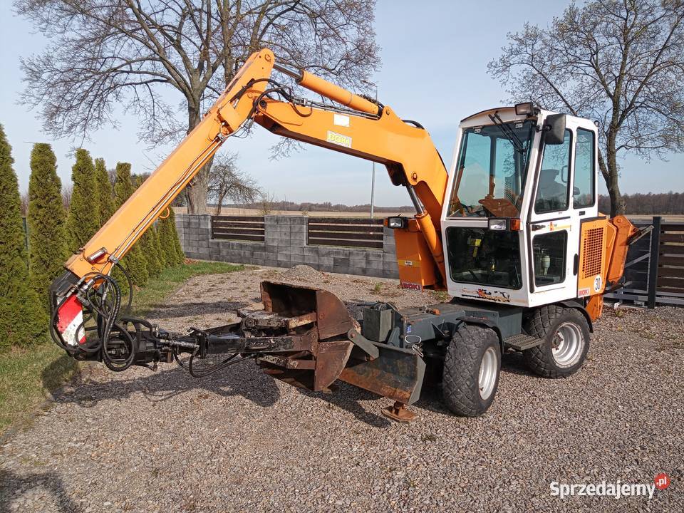 BOKI 6551 KOPARKA Cmentarna Teleskopowa Obrotowa Motoryzacja