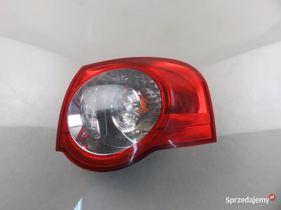 LAMPA PRAWA TYLNA VW PASSAT B6 Variant