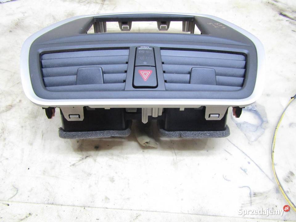 RAMKA RADIA NAWIGACJI PANEL NAWIEWU SUZUKI SX4 osobowe