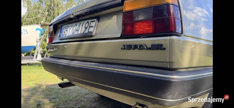 VW Jetta GL 1986 19 TD AAZ Zdrowa Blacha Brązowy 4/5