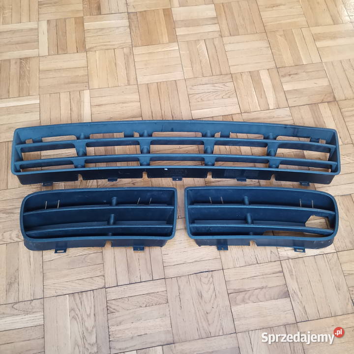 VW Golf IV Kratka zderzaka 1J0853665B 1J0853677D podkarpackie Dębica sprzedam