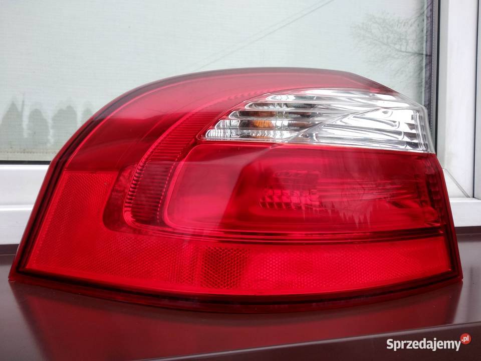 Kia Rio III 3 lampa tył tylna lewa narożna w