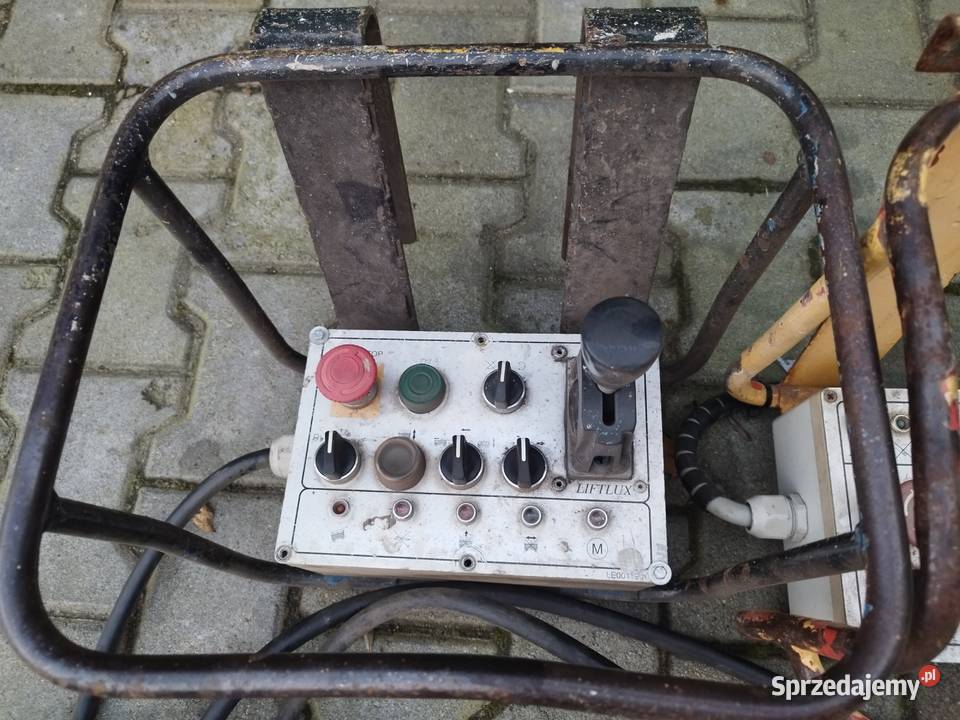 Pilot do zwyżki skrzynka sterująca Strzyżew