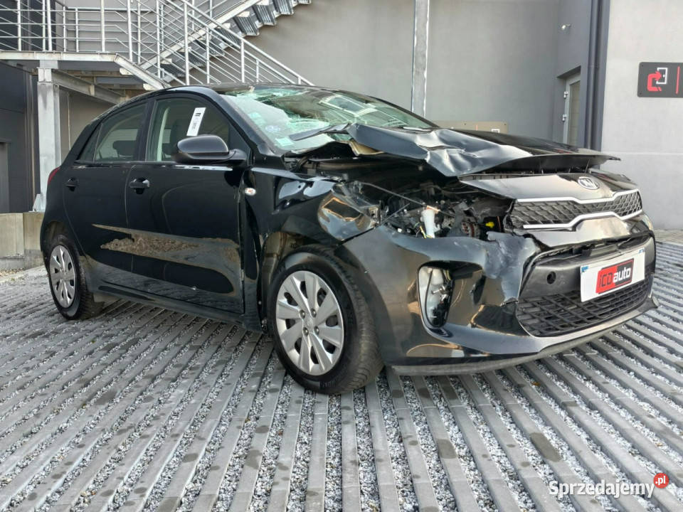 Kia Rio 12 benzyna 85 uszkodzony gradobicie Kęty