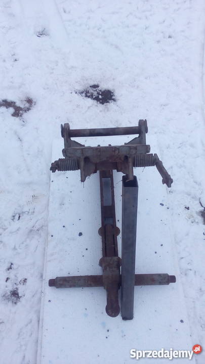 Zaczep dolny do c 330 hitch Lublin