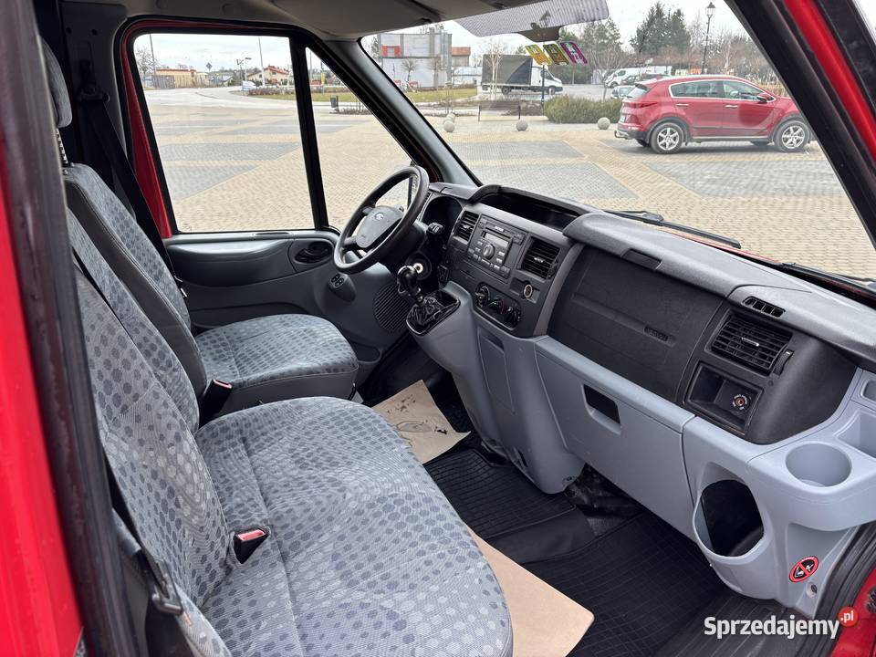 Ford TRANSIT 4X4 24D webasto regał niski Rok produkcji 2010 sprzedam