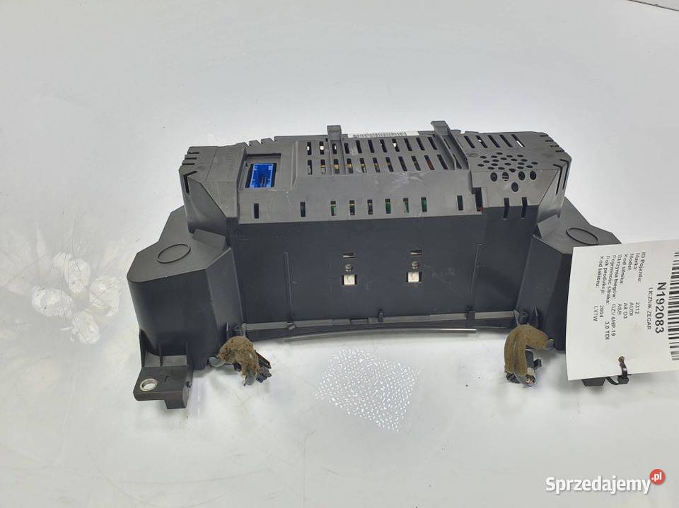 LICZNIK ZEGAR AUDI A8 D3 4E0920900F Lipno