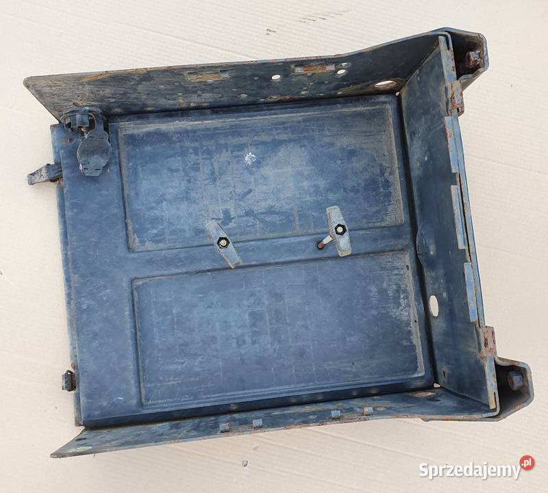 IVECO EUROCARGO PODSTAWA AKUMULATORÓW Bieleń