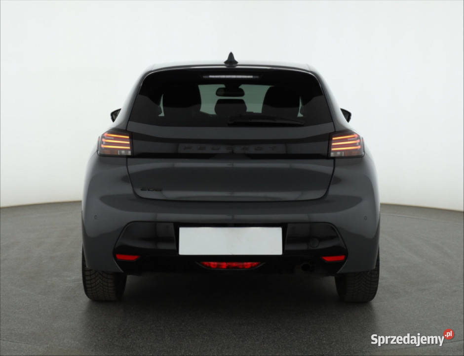 Peugeot 208 12 PureTech komputer pokładowy