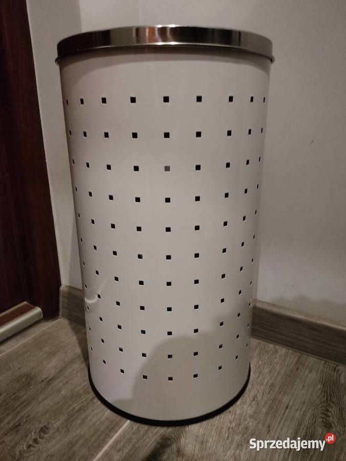 Kosz pojemnik okrągły na pranie z pokrywką Głuchołazy