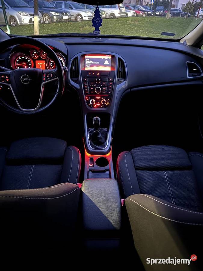 OPEL ASTRA J 2014 Rok produkcji 2014 Wołczyn