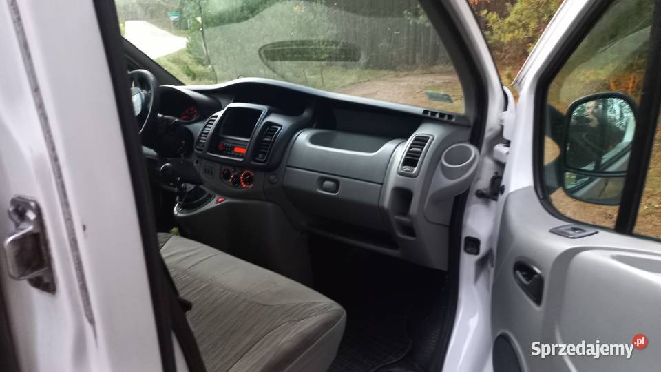 trafic primastar 9 osobowy long Jastrzębie