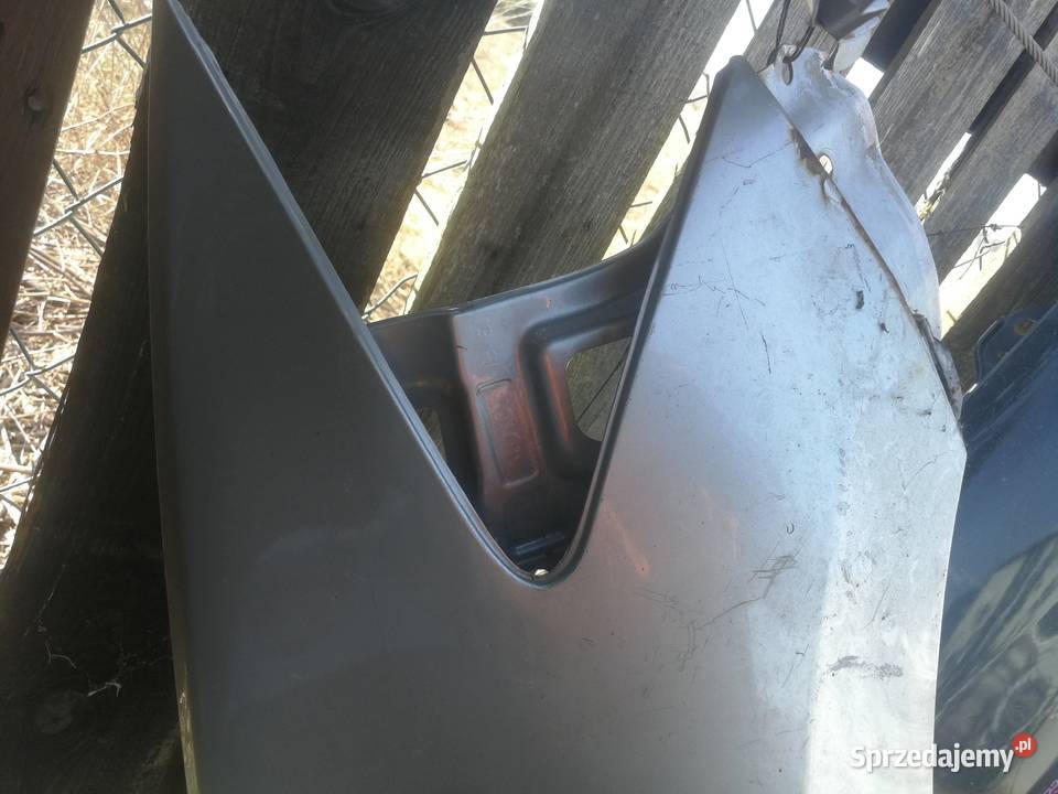 TOYOTA Auris 2007 błotnik prawy Górno