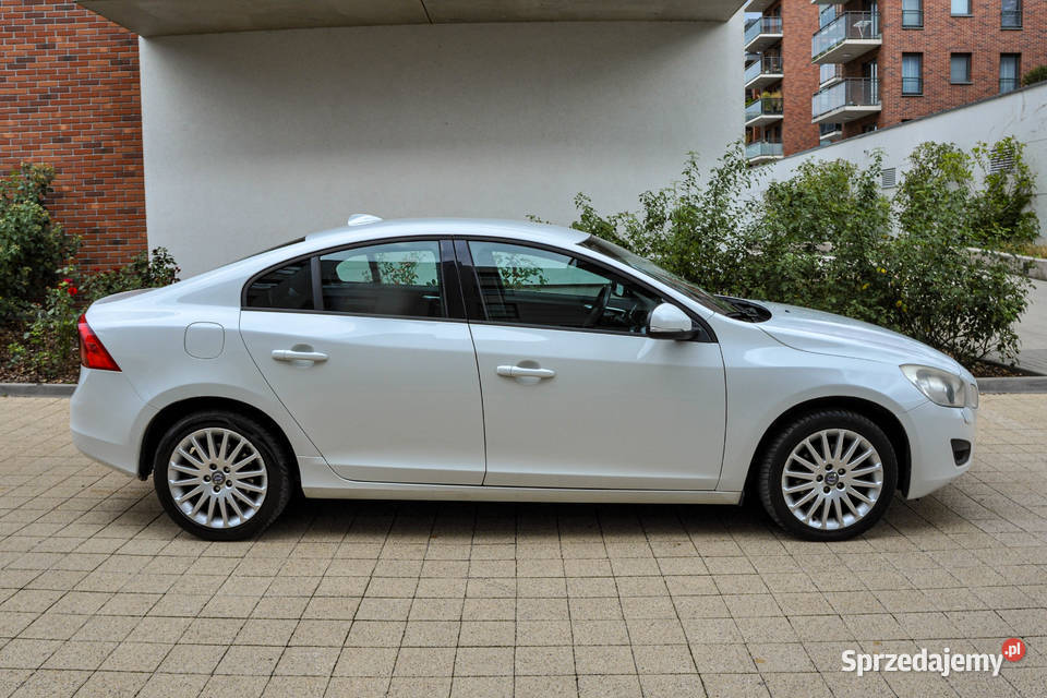 Volvo S60 20D 163 R5 Automat Salon 2013 r Rok produkcji 2013