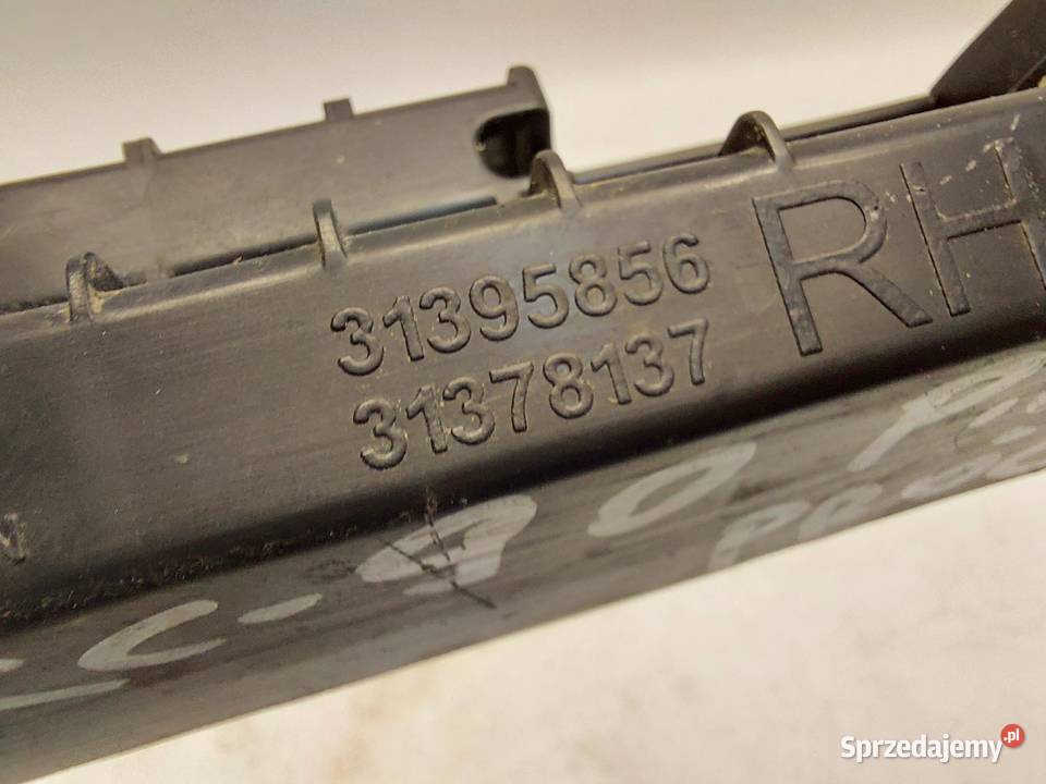 VOLVO XC90 II D5 Mocowanie listwy progowej przód