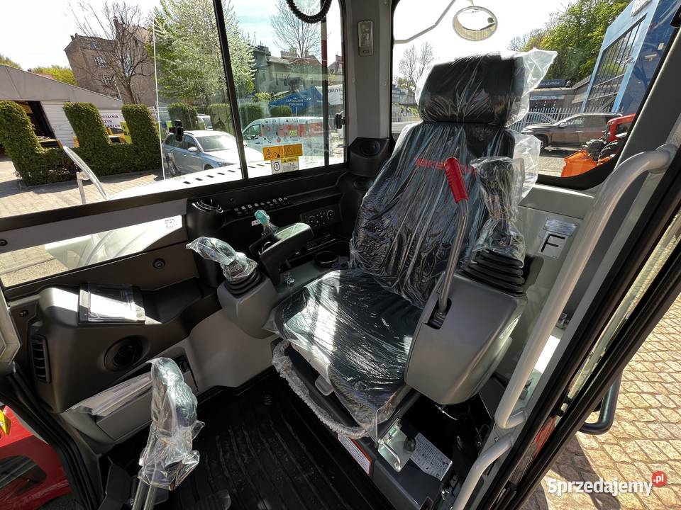 Koparka Takeuchi TB2902 V3 9 ton chwytak MBG600 śląskie Bielsko-Biała