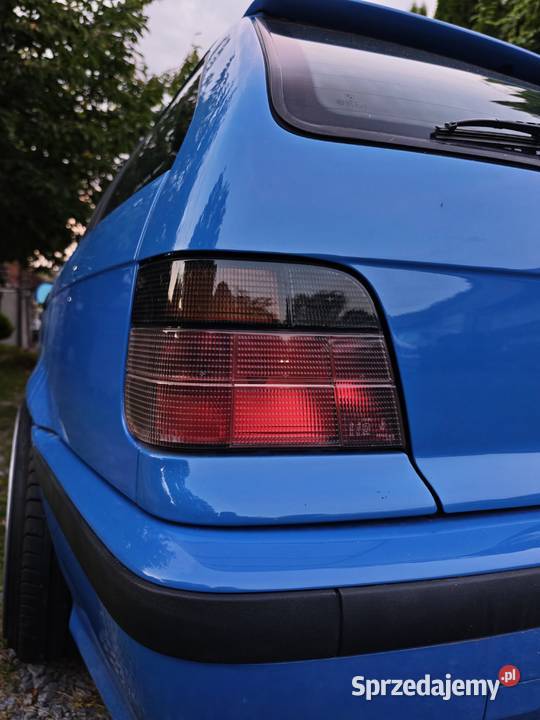 Lampy tylne BMW E36 Touring MHW Ciemne Oryginał Łoniów sprzedam