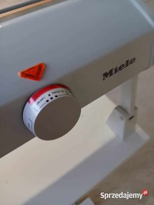 magiel elektryczny prasowalnica walcowa marki Byczyna