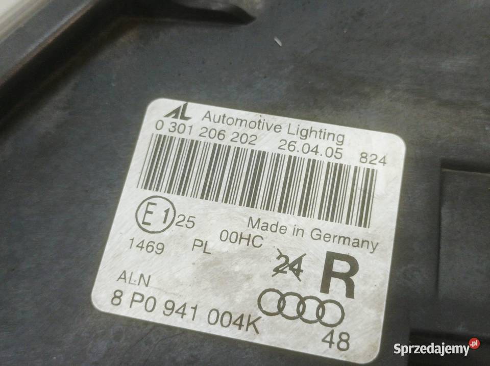 LAMPA PRZÓD PRAWA EU USZKODZONA 8P0941004K Audi Rok produkcji 2005
