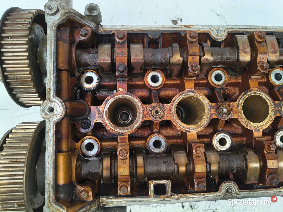 GŁOWICA CYLINDRÓW Opel Zafira B Astra J 16 16V Głowice cylindrów Chełm