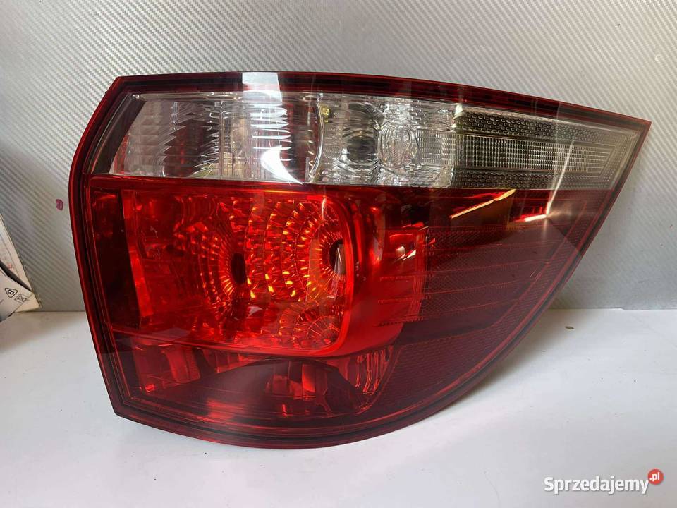 VW GOLF 5 KOMBI PRAWA LAMPA TYŁ Ostroróg