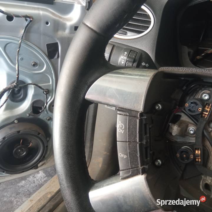 Kierownica skóra z tempomatem Ford Focus MK2 Rok produkcji 2010 Kierownice Szczecin