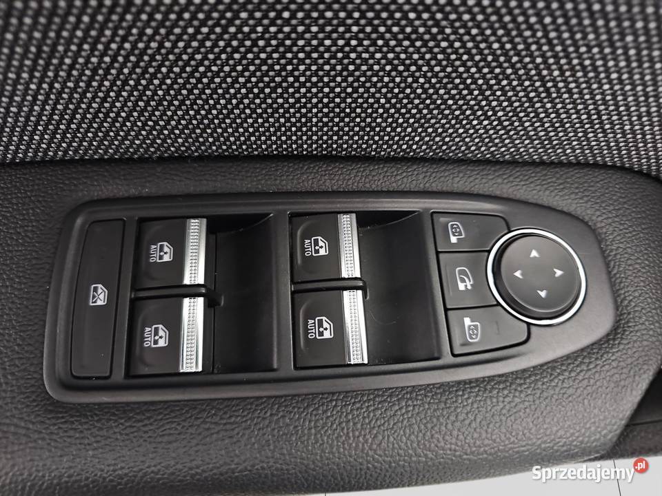 Captur 10 TCe Techno benzyna