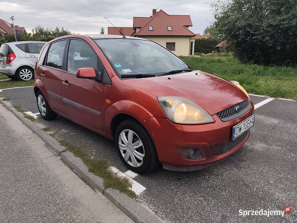 Ford Fiesta 14 80 2007r Rok produkcji 2007 dolnośląskie Wrocław sprzedam