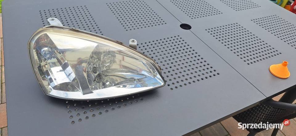 Tata Indica prawa lampa reflektor przod Białystok