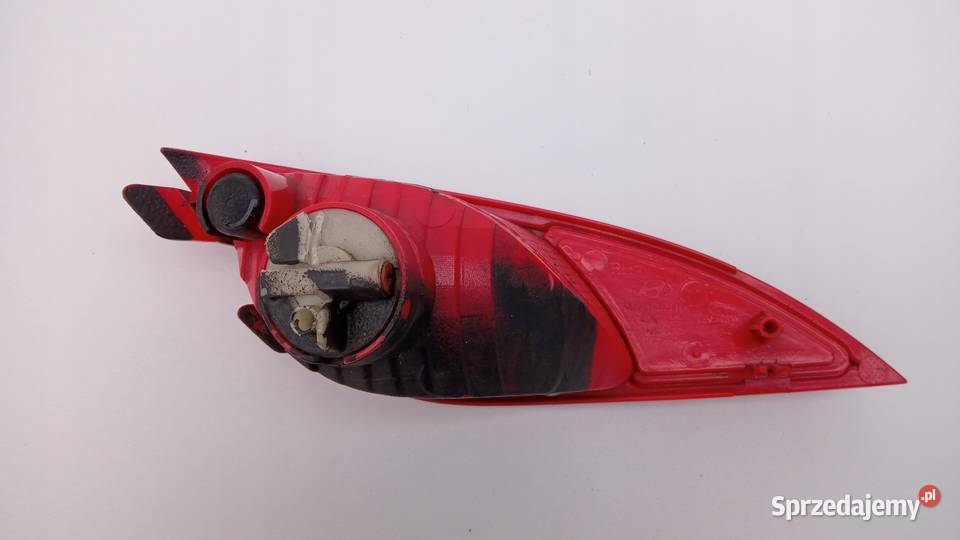 LAMPA PRZECIWMGIELNA PRAWA TYŁ HYUNDAI IX30 Nowy Tomyśl sprzedam