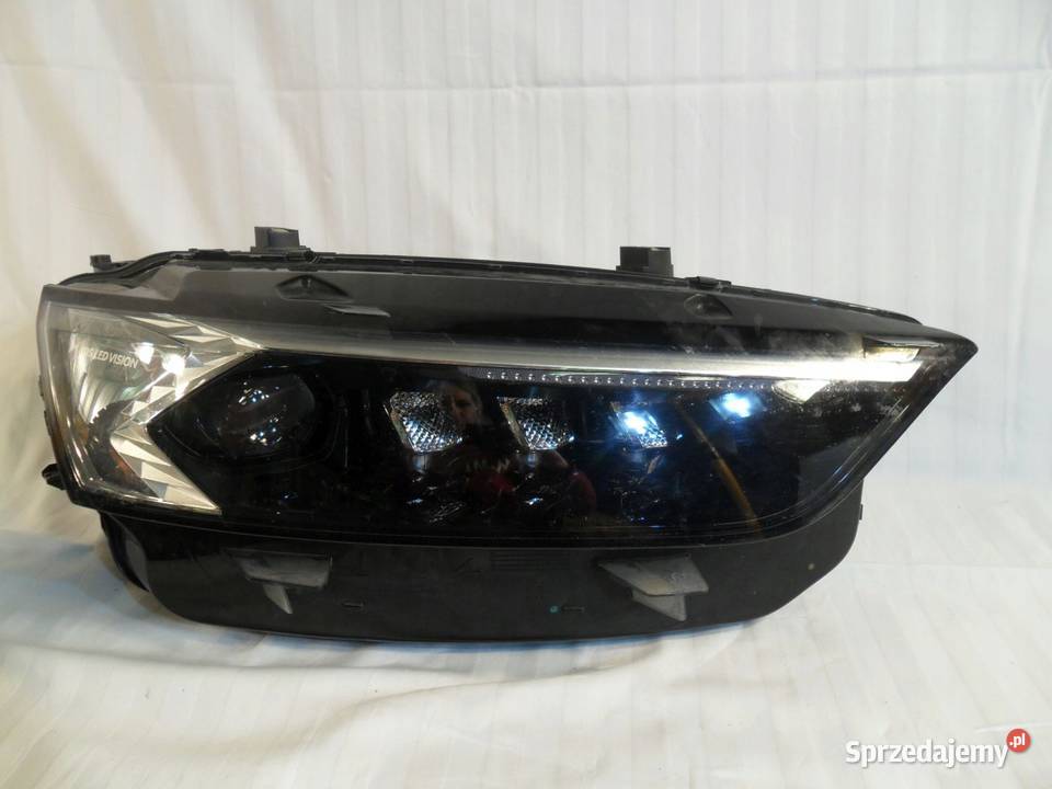 Citroen DS7 Crossback reflektor prawy przedni wielkopolskie Nowy Tomyśl sprzedam