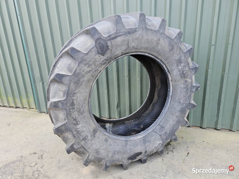 Opona Vredestein 65065 R 38 Traxtion 65065r38