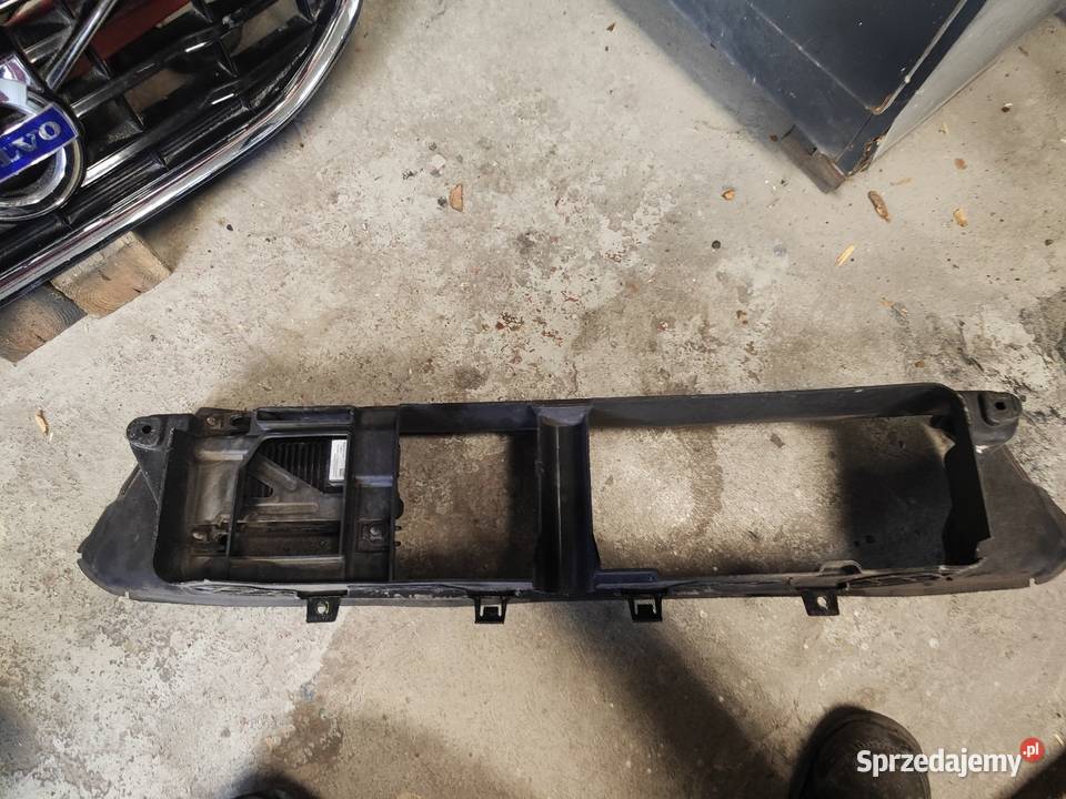 Volvo V40 kierownica powietrza z radarem Kozienice