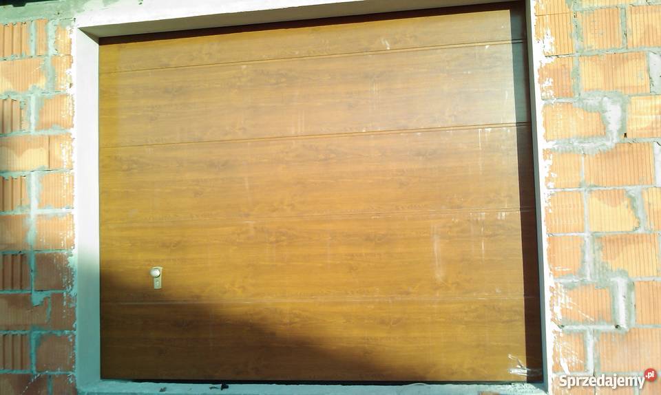 Montaż bram garażowych HormanWiśniowskiinne Nowa Karczma