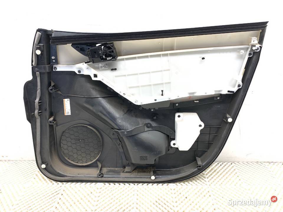 BOCZEK DRZWI LEWY PRZÓD MAZDA CX5 SUV 1117 Wyposażenie wnętrza