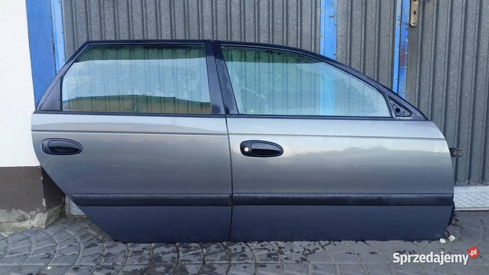 Toyota Avensis t22 drzwi przednie lewe Radom