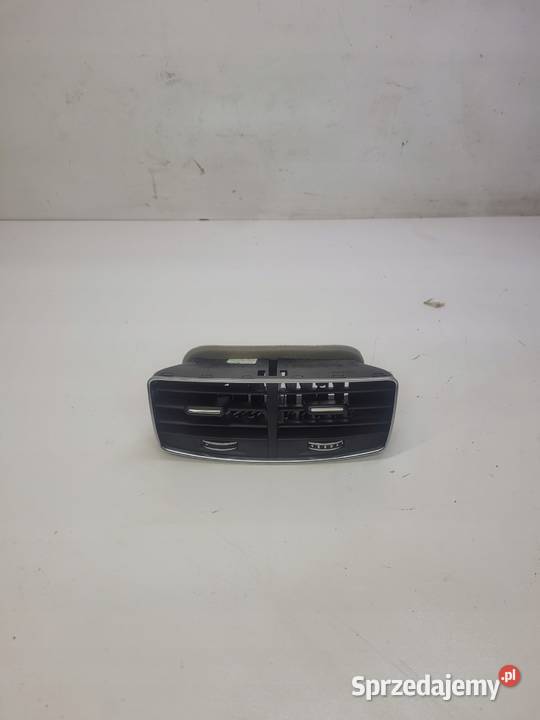 KRATKA NAWIEWU TYŁ AUDI A8 D4 4H0819203B Przystajń sprzedam