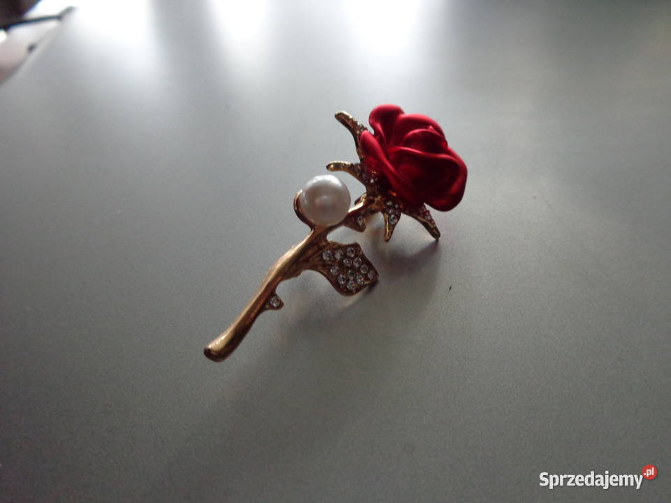 broszka nowa czerwona róża wielkopolskie Poznań